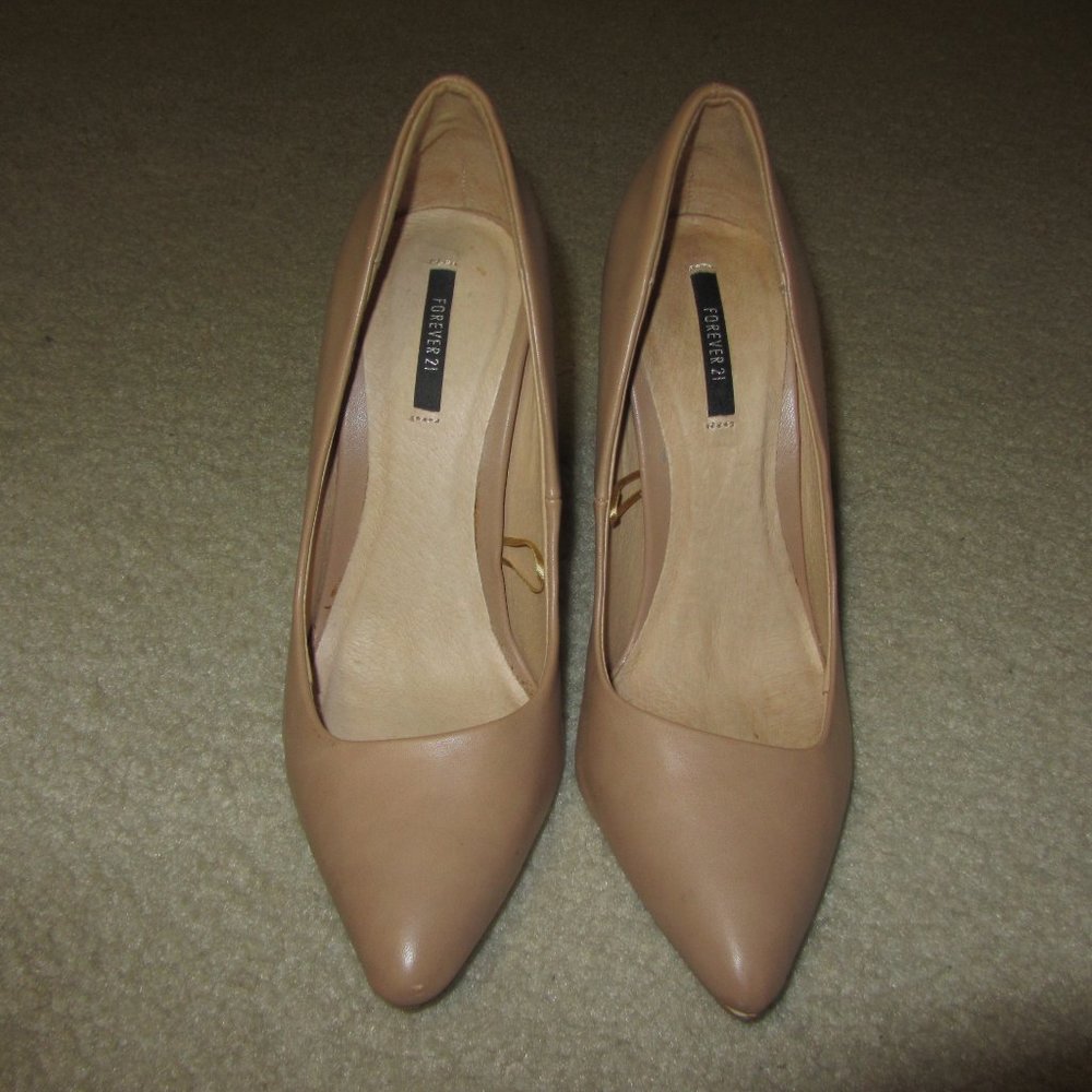 WORN! Forever21 Pumps